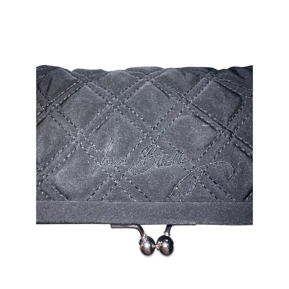 SOLD Vera Bradley Black Quilted Kiss Lock Wallet Sample ID Window Floral Lining - Picture 3 of 11